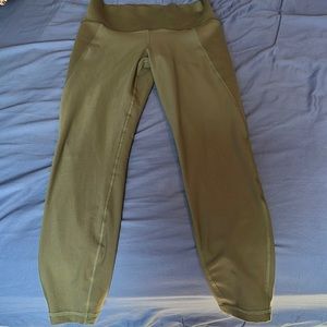 green old navy leggings, never worn